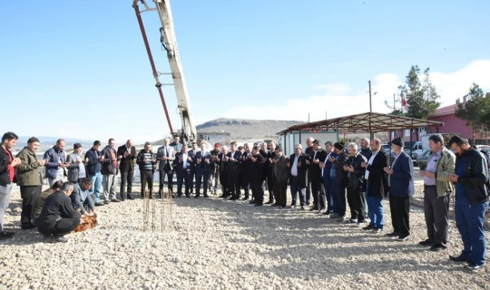 Türkoğlu'nda sosyal tesis ve taziye evinin temeli atıldı