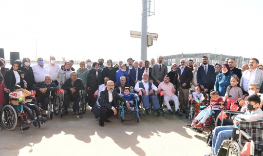 100 engelliye tekerlekli sandalye dağıtıldı