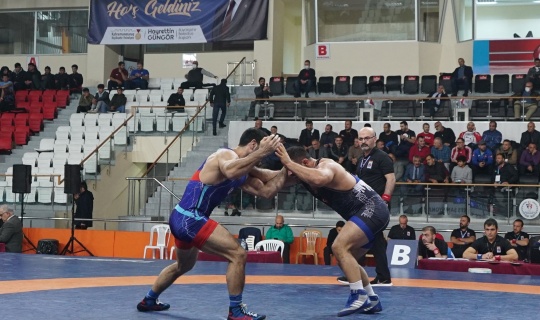 Türkiye Büyükler Serbest Güreş Şampiyonası, Kahramanmaraş'ta başladı