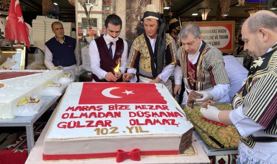 "İstiklal Madalyalı" pasta dağıtıldı