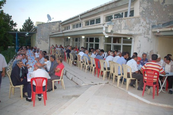 MHP Afşin İlçe  Teşkilatından iftar yemeği