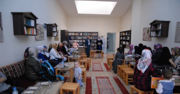 Büyükşehir'den Hanımlara özel "kitap okuma günü" etkinliği