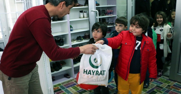 Minik kalplerden Halep'e yardım