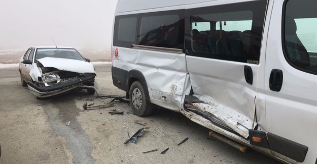 Afşin'de trafik kazası: 5 yaralı