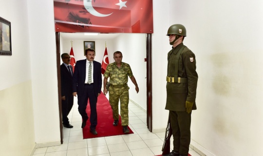 Başkan Erkoç'tan Tugay Komutanlığına Ziyaret