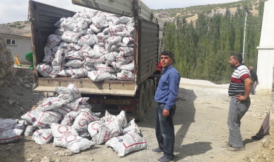Afşin SYDV’nin kömür yardımı 4 bin ihtiyaç sahibi aileye ulaştı