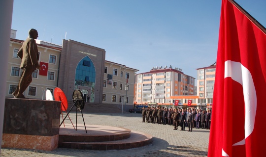 Afşin’de Büyük Önder Atatürk Törenle Anıldı