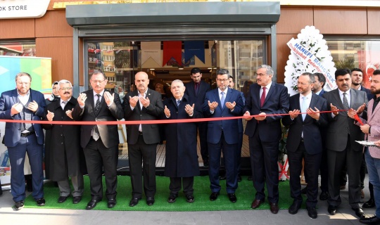 Türkiye Diyanet Vakfının 32. kitabevi Kahramanmaraş'ta açıldı