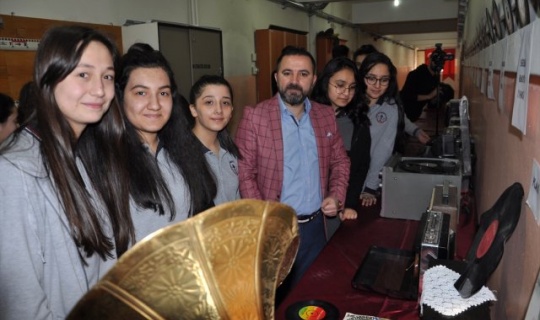 Elbistan'da Nostalji Sergisi açıldı