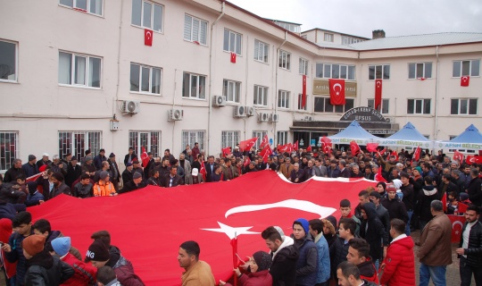 Afşin'de, 'Şehitlere Saygı, Mehmetçiğe Destek Yürüyüşü' düzenlendi