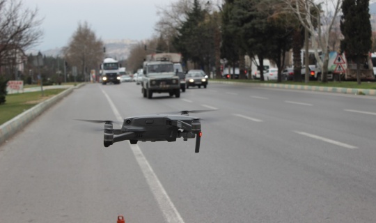 Polisten drone ile trafik denetimi