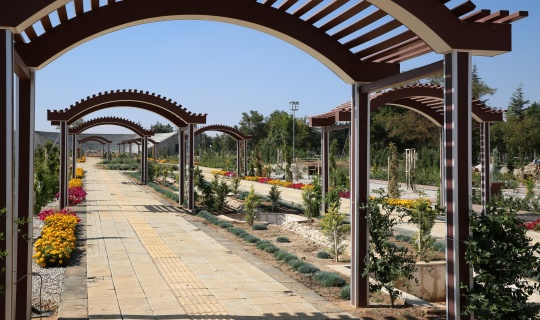 Rabia Parkı Ziyaretçilerini Bekliyor