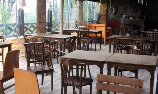 Kafe ve restoranların saat kısıtlaması kaldırıldı