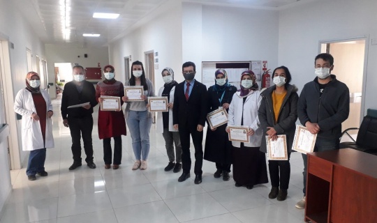 Afşin'de sağlık çalışanlarına başarı belgesi verildi