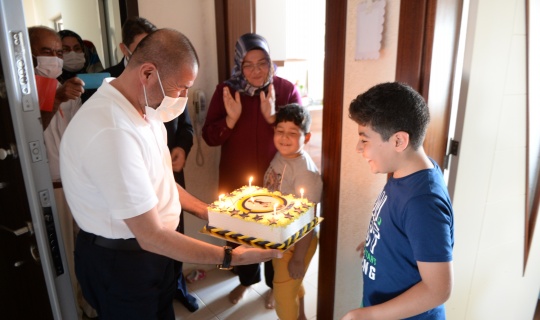 Şehit polis memurunun 11 yaşına giren oğluna doğum günü sürprizi