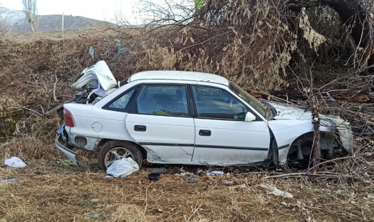 Afşin’de devrilen otomobildeki 5 kişi yaralandı