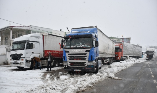 ​​​​​​​Kahramanmaraş-Kayseri kara yolu ulaşıma kapandı