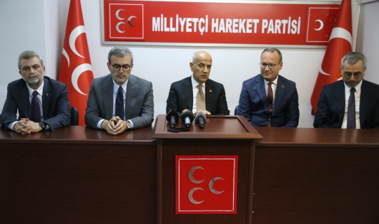Tarım ve Orman Bakanı Kirişci, MHP İl binasında partililerle bir araya geldi: