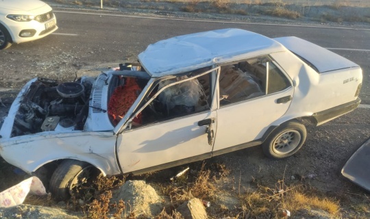 Afşin’de Kayaya Çarpan Otomobildeki 7 Kişi Yaralandı