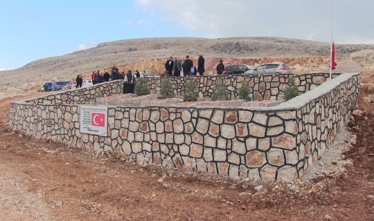 PKK'nın Katlettiği 6 Sivil İçin Anıt Mezar Yapıldı