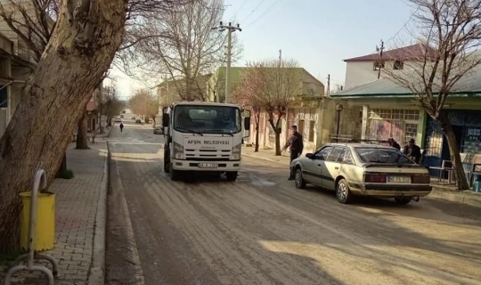 Afşin Belediyesi Tarafından Temizlik Çalışmaları Yapılıyor