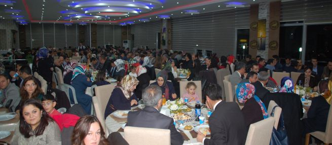  Afşin'de Öğretmenler Yemekte Buluştu