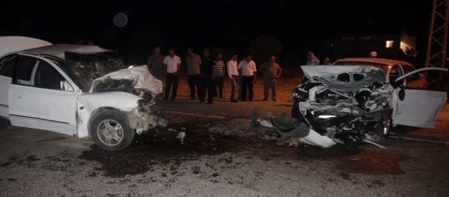  Afşin'de Trafik Kazası: 1 ölü, 3 yaralı