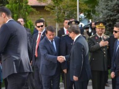  Başbakan Davutoğlu'ndan Kahramanmaraş'ta Seri Ziyaretler