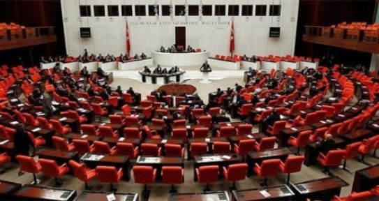 CHP Milletvekili Özpolat'ın Meclis'teki Odasında Kavga