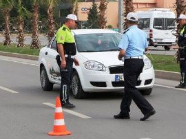  Kahramanmaraş'ta 12 Saate 7 Kişi Tutuklandı