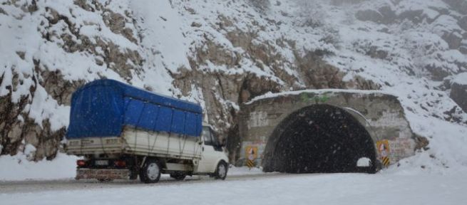  Kahramanmaraş'ta Şiddetli Kar Yağışı