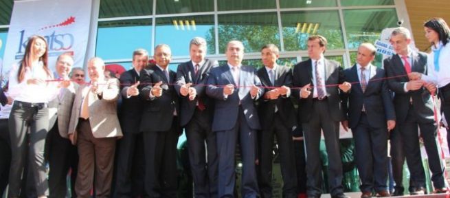  Kahramanmaraş'ta Uluslararası Tekstil Makineleri Fuarı Açıldı