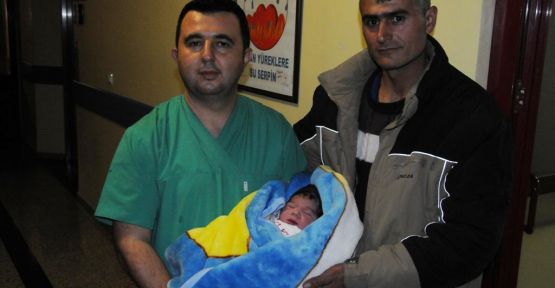 Kahramanmaraş'ta Yeni Yılın İlk Bebeği Sezeryanla Dünyaya Geldi