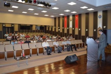 KSÜ'de  Konferans