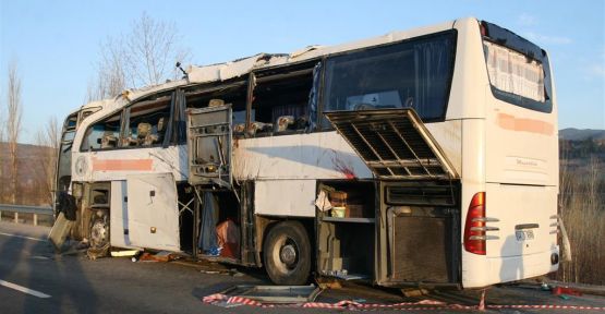 Otobüs Kazasında Ağır Yaralanan Halil Karpuz Hayatını Kaybetti