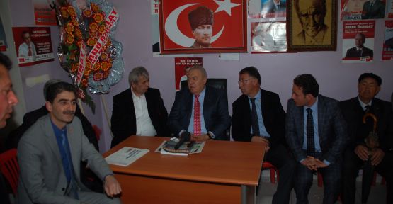 Özbolat, CHP Seçim Bürosunu Ziyaret Etti