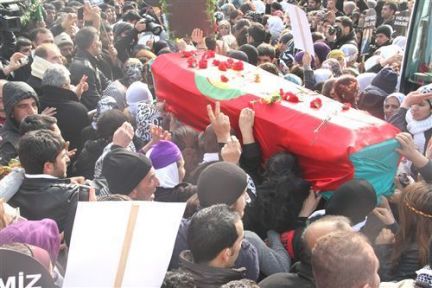 PKK'lı Fidan Doğan'ın Cenazesi Nurhak'a Getirildi