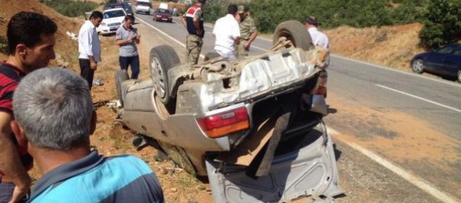  Takla Atan Otomobilde 4 Kişi Yaralandı