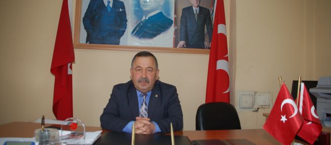 “ Türkiye'nin geleceği için bütün vatandaşlarımızı üç hilal bayrağı altında siyaset yapmaya davet ediyorum“