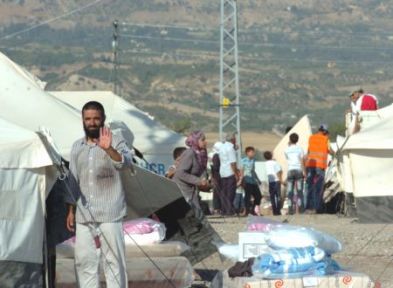 Türkiye'ye Sığınan Suriyeliler'in Çadır Kentlere Sevki